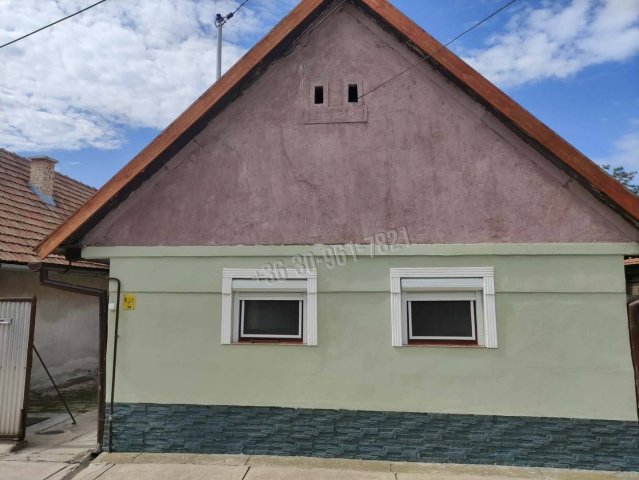 Eladó családi ház, Eleken 13.8 M Ft, 2+1 szobás