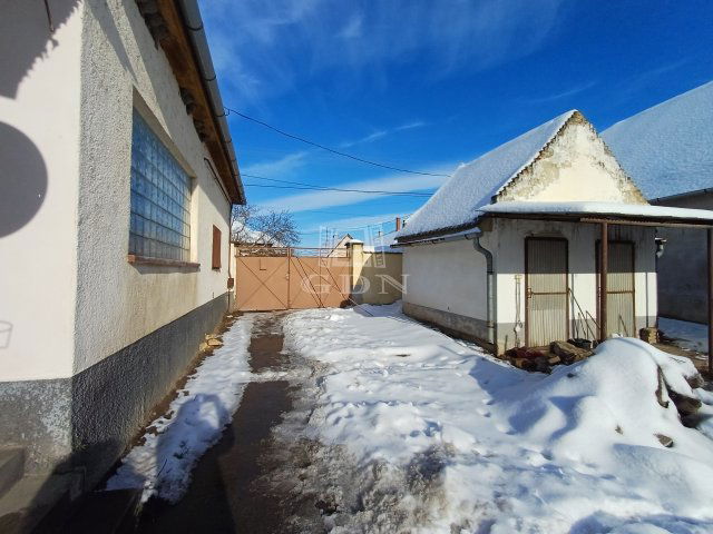 Eladó családi ház, Bátmonostoron 22.9 M Ft, 3 szobás