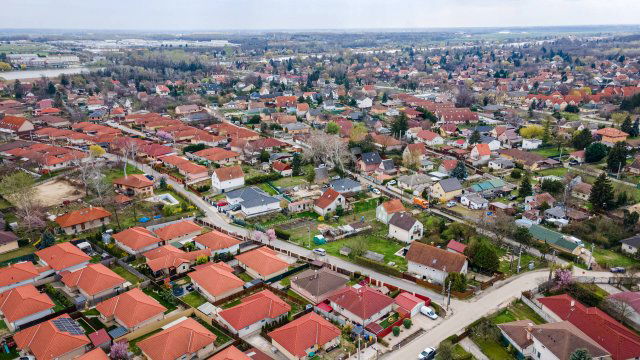 Eladó családi ház, Szigetszentmiklóson 83.9 M Ft, 3 szobás