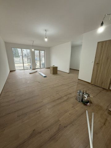 Eladó családi ház, Bicskén 90 M Ft, 4 szobás