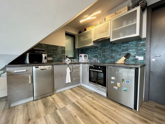 Eladó családi ház, Balatonfüreden 410 M Ft, 4 szobás