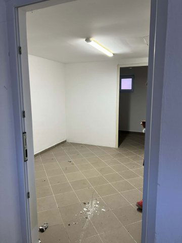 Kiadó ipari ingatlan, Drávacsepelyen 135 E Ft / hó