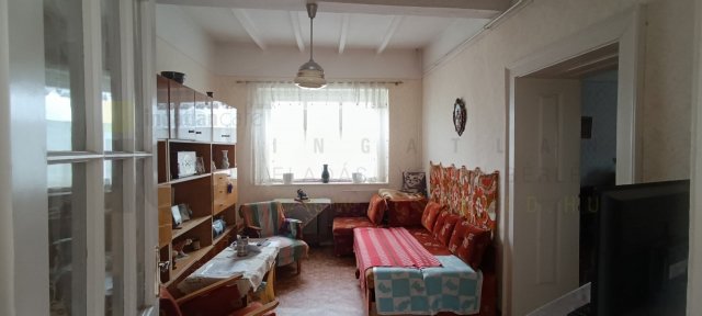 Eladó családi ház, Hódmezővásárhelyen 38.5 M Ft, 2 szobás