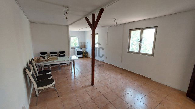Eladó családi ház, Sülysápon 16 M Ft, 2 szobás