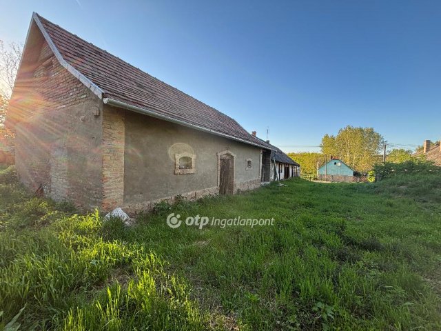 Eladó családi ház, Magyarkeszin 7 M Ft, 5 szobás