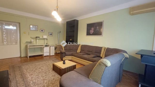 Eladó téglalakás, Kecskeméten 51.5 M Ft, 3 szobás