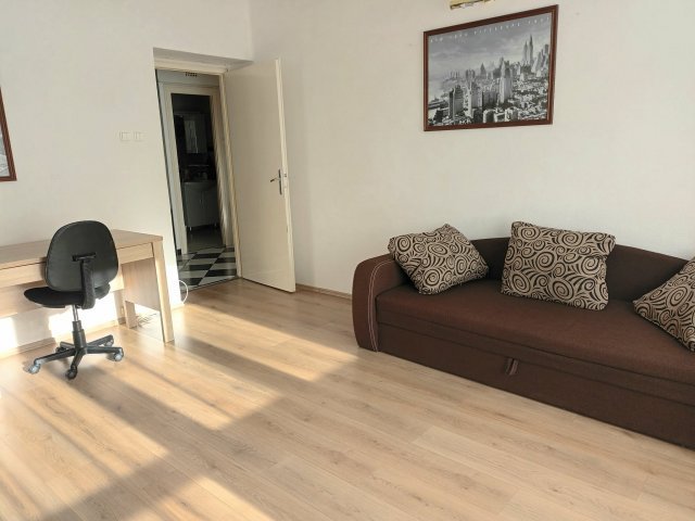 Eladó téglalakás, Debrecenben, Baksay Sándor utcában 65 M Ft