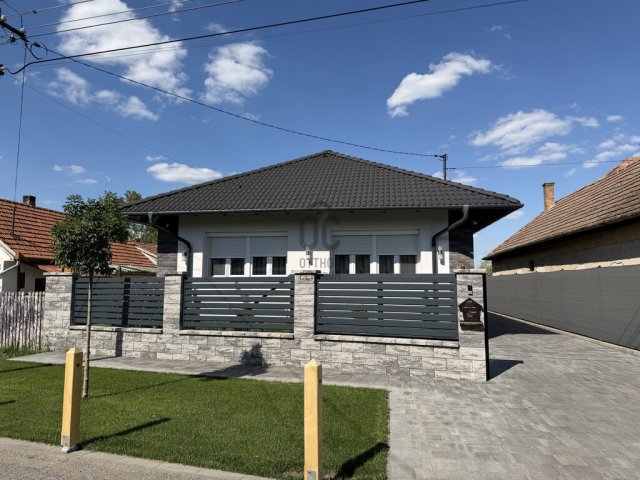Eladó családi ház, Abonyban 79.9 M Ft, 3 szobás