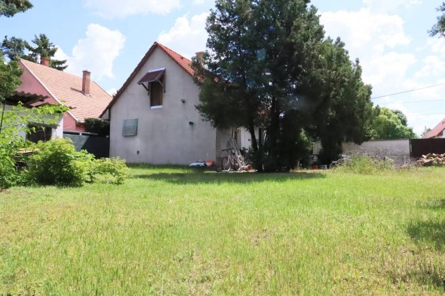 Eladó családi ház, Pilisen 45 M Ft, 2 szobás