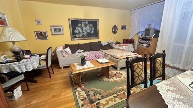 Eladó téglalakás, Kőszegen 46 M Ft, 4 szobás