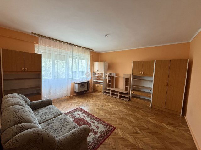 Eladó téglalakás, Lovásziban 12.95 M Ft, 1 szobás