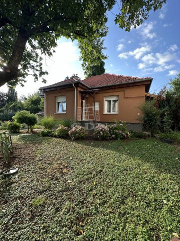 Eladó téglalakás, Kaposváron 44.9 M Ft, 2 szobás