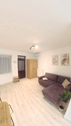 Kiadó téglalakás, albérlet, Pécsett 180 E Ft / hó, 1+1 szobás