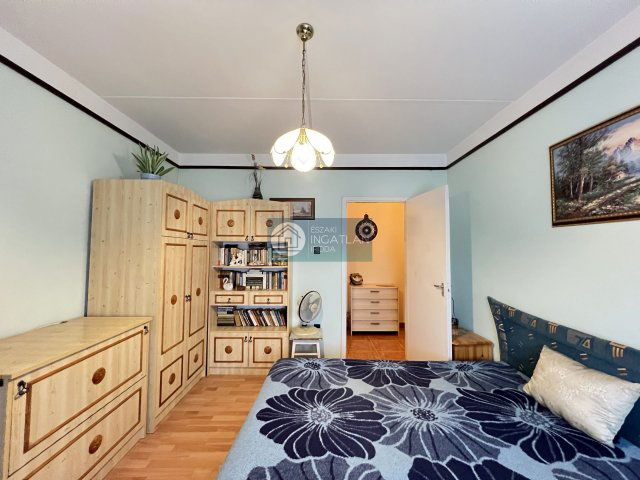 Eladó panellakás, Kazincbarcikán 26.9 M Ft, 2 szobás