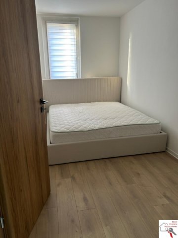 Kiadó panellakás, albérlet, Pécsett 200 E Ft / hó, 2 szobás