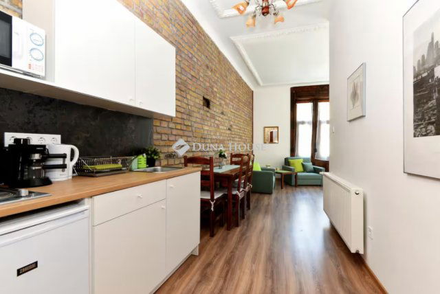 Eladó téglalakás, Budapesten, VIII. kerületben 187.1 M Ft