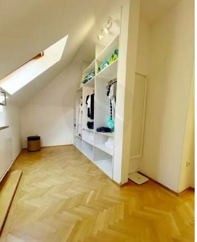 Eladó családi ház, Budapesten, II. kerületben 286.281 M Ft