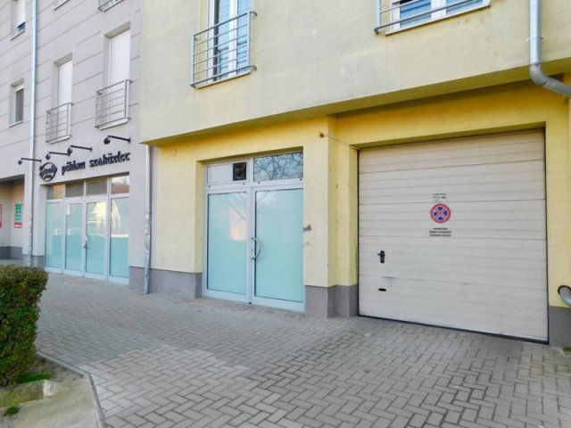 Eladó üzlethelyiség, Nagykátán 45 M Ft, 2 szobás