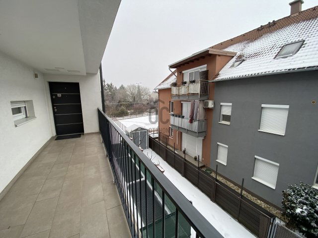 Eladó téglalakás, Győrött 91.5 M Ft, 2 szobás