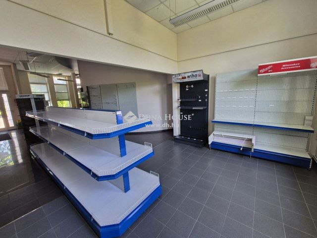 Kiadó ipari ingatlan, Tatabányán 1200 E Ft / hó