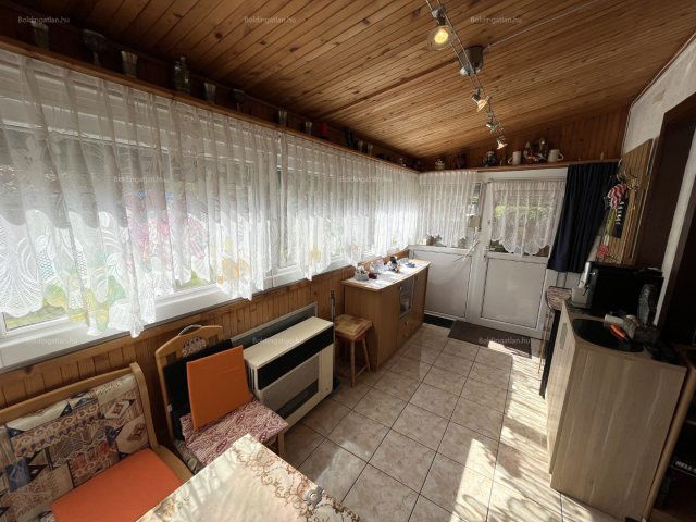 Eladó nyaraló, Igalon 35.5 M Ft, 4 szobás / költözzbe.hu