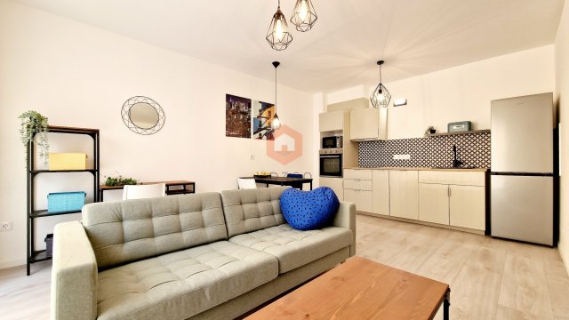 Kiadó téglalakás, albérlet, Pécsett, Felsőmalom utcában