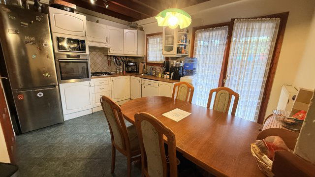 Eladó ikerház, Szigetszentmiklóson 83.9 M Ft, 4 szobás