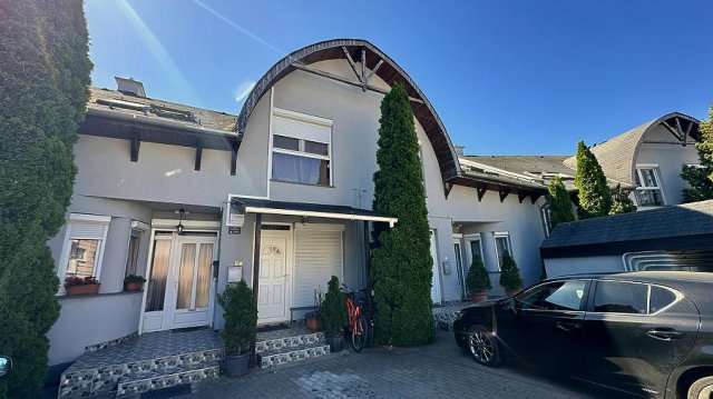 Eladó téglalakás, Gödön 82.5 M Ft, 3 szobás