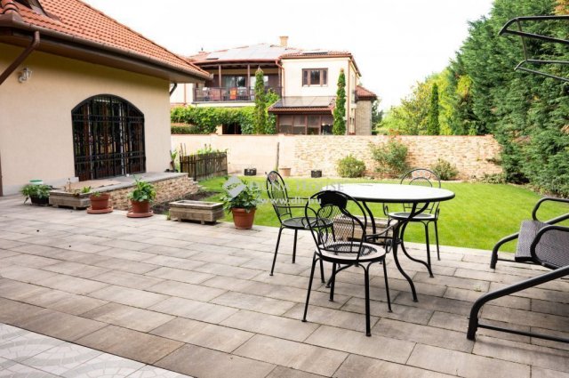 Eladó családi ház, Kecskeméten 248 M Ft, 6 szobás