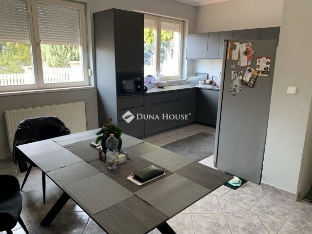 Eladó családi ház, Fóton 139 M Ft, 5 szobás