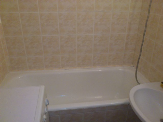 Kiadó panellakás, albérlet, Debrecenben 75 E Ft / hó, 3 szobás