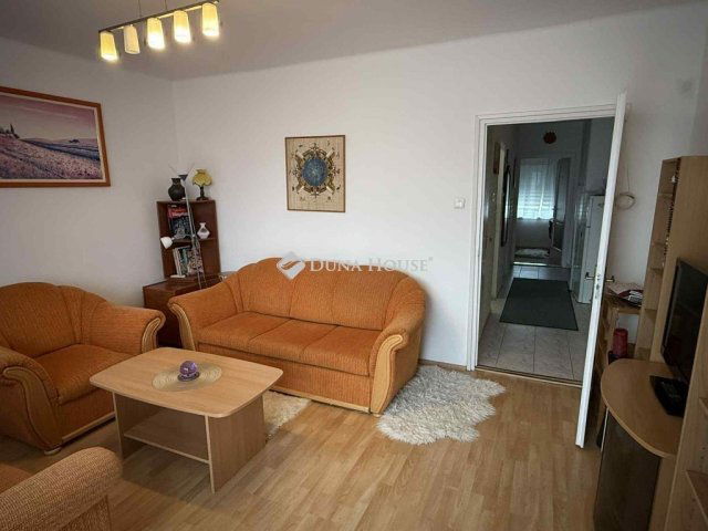 Eladó panellakás, Dorogon 48.9 M Ft, 2 szobás