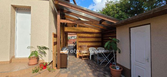 Eladó családi ház, Debrecenben 114.9 M Ft, 4 szobás