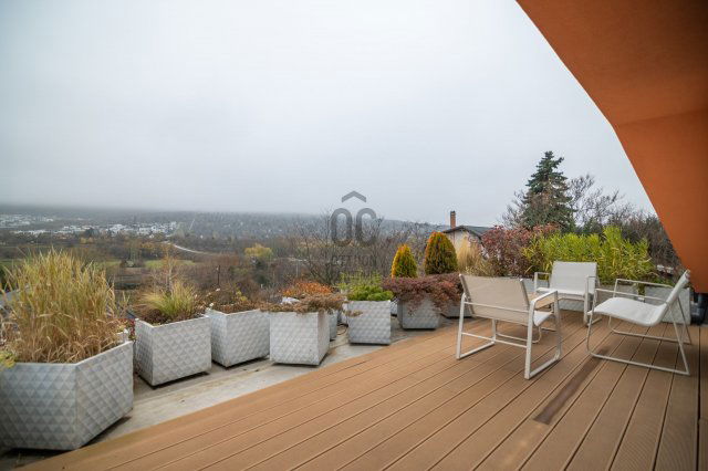 Eladó családi ház, Budapesten, III. kerületben 285 M Ft