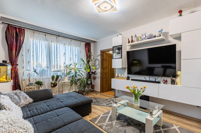 Eladó panellakás, Budapesten, XV. kerületben 73.5 M Ft, 3 szobás