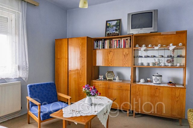 Eladó családi ház, Mosonszentmiklóson 33 M Ft, 3 szobás