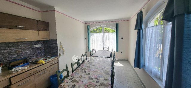 Eladó családi ház, Türjén 59.9 M Ft, 5+3 szobás