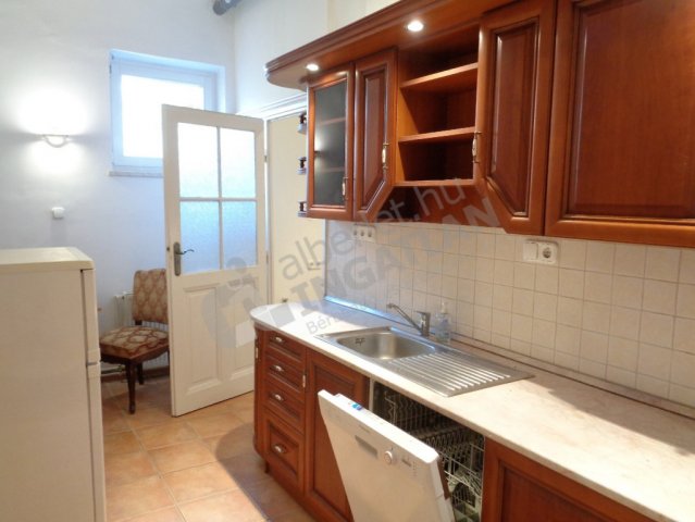 Kiadó téglalakás, albérlet, VI. kerületben, Weiner Leó utcában