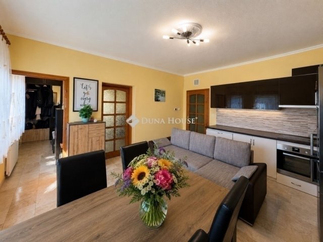 Eladó téglalakás, Budapesten, XX. kerületben 69.99 M Ft