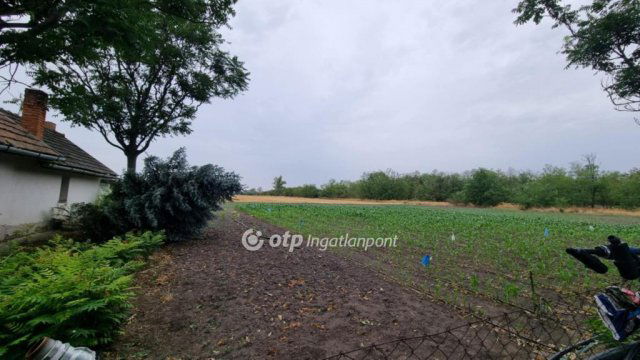 Eladó mezogazdasagi ingatlan, Kőröstetétlenen 9.5 M Ft, 2 szobás