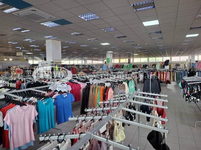 Kiadó üzlethelyiség, Ajkán 3150 E Ft / hó