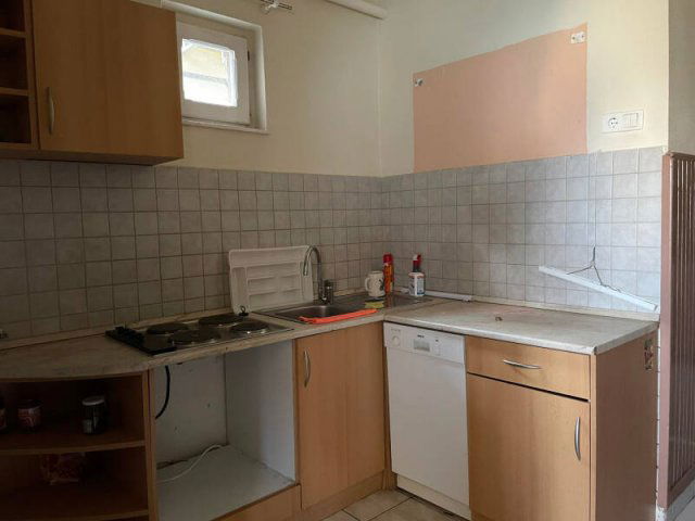 Eladó családi ház, Pilisvörösváron 89.9 M Ft, 6+2 szobás