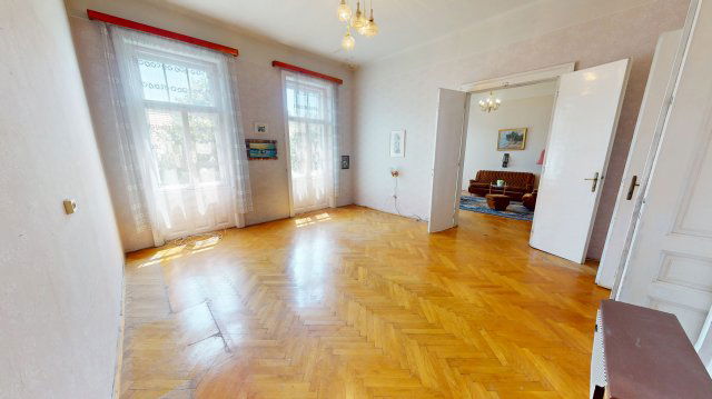 Eladó téglalakás, Szombathelyen 53.99 M Ft, 4 szobás