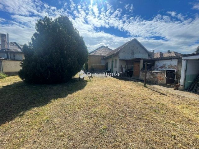 Eladó családi ház, Bagon 46.99 M Ft, 3 szobás