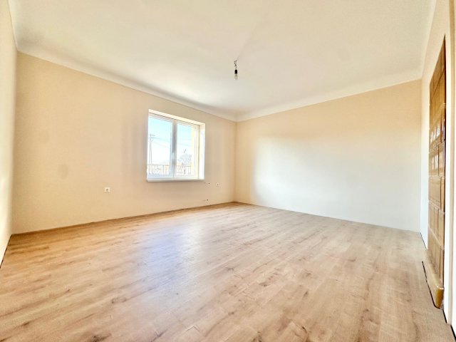 Eladó családi ház, Mikebudán 55 M Ft, 3+1 szobás