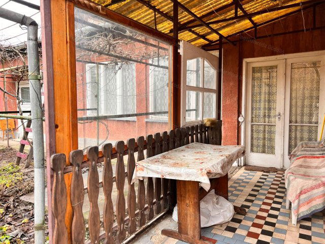 Eladó családi ház, Versegen 17.5 M Ft, 3+1 szobás