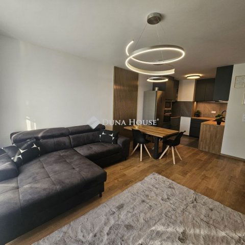 Kiadó téglalakás, albérlet, Budapesten, III. kerületben