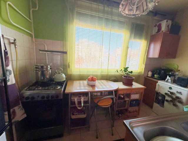 Eladó panellakás, Szegeden, Vág utcában 44.5 M Ft, 2 szobás