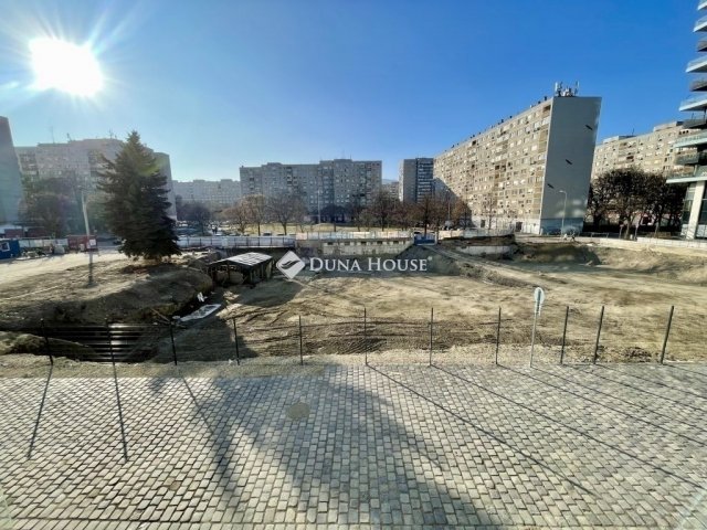 Eladó téglalakás, Budapesten, III. kerületben 109 M Ft, 2 szobás