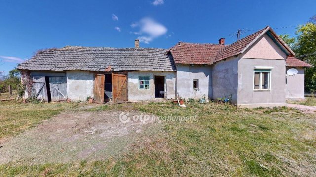Eladó családi ház, Túristvándiban 12 M Ft, 2+1 szobás